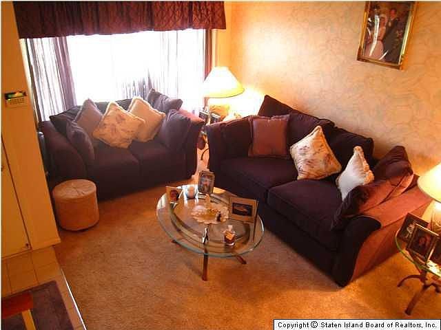 2nd image of 34 Farrell Ct