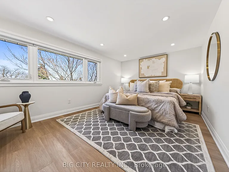 26 Carondale Cres — Photo 32
