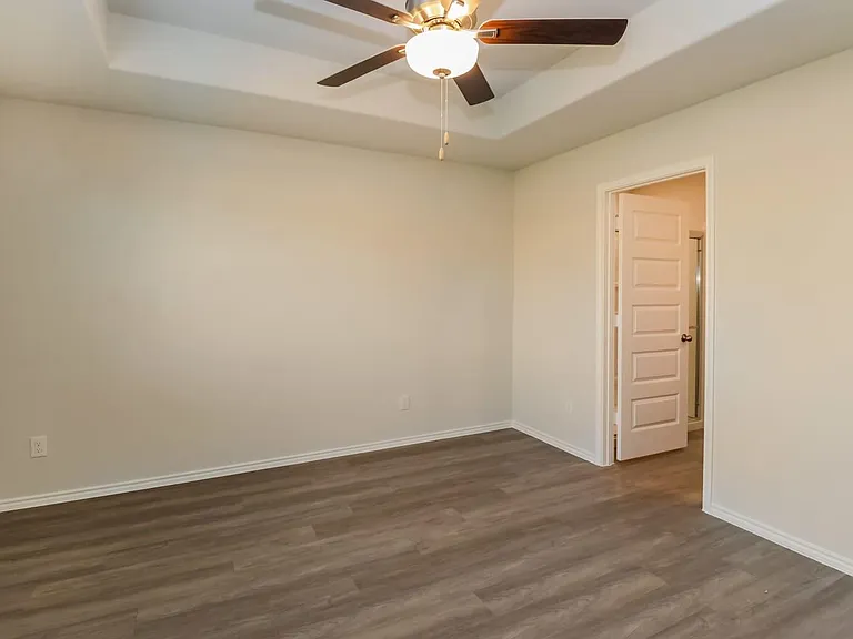 10718 Sunlit St — Photo 11
