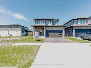 8 Moon Cres, Cambridge, ON N1S0C4