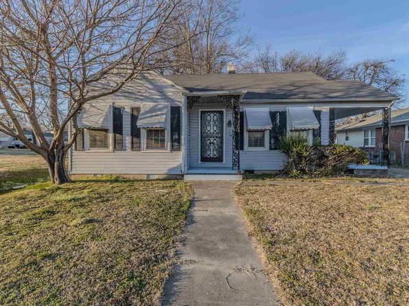 601 W Garland St, Paragould, AR 72450