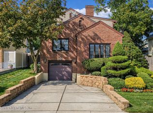 713 Edgegrove Ave, Staten Island, NY 10312