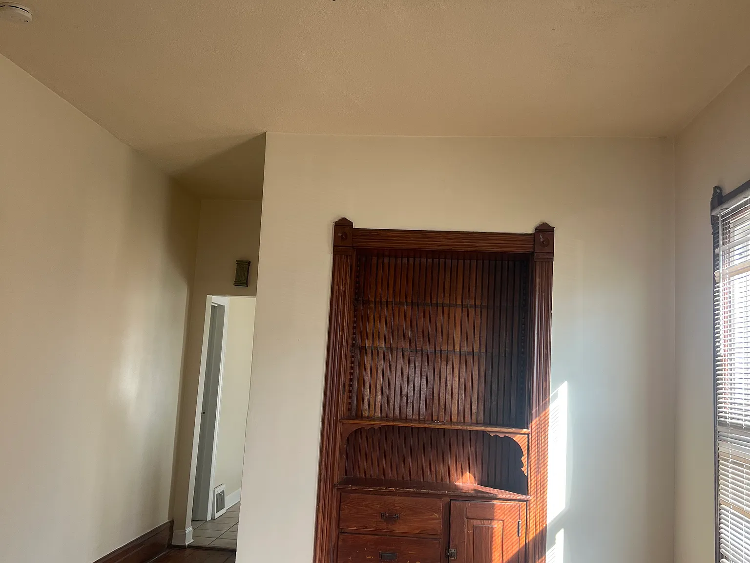 3 bed, $1,700 — Photo 3