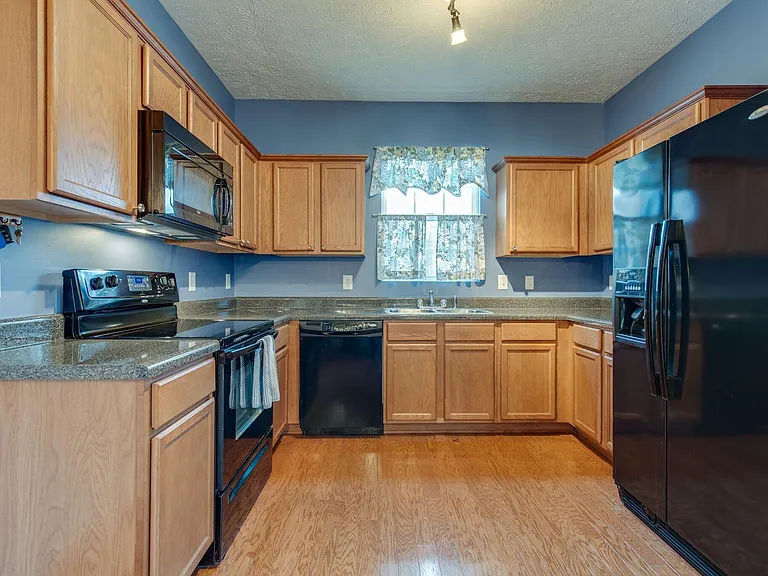 8360 Rossi Rd — Photo 5