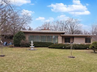 1709 Valley Pkwy W, Joliet, IL 60433