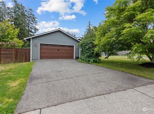 1011 98th Ave SE, Lake Stevens, WA 98258