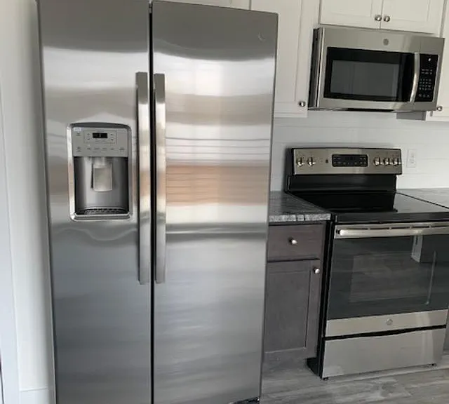 6162 Ridge Ave #201 — Photo 8
