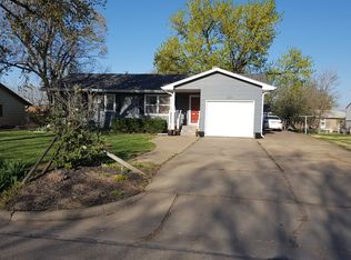 527 N Walnut St, Solomon, KS 67480