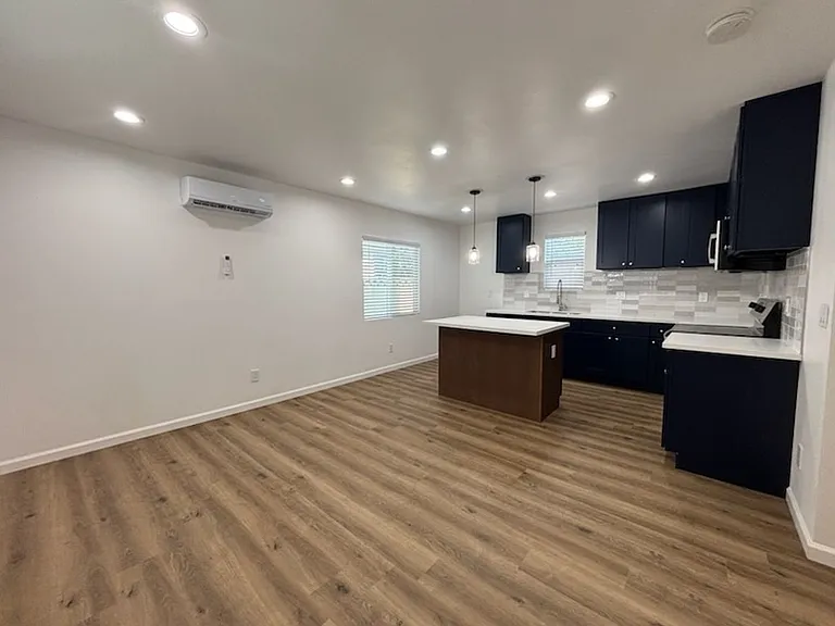 942 W El Morado Ct #C — Photo 1