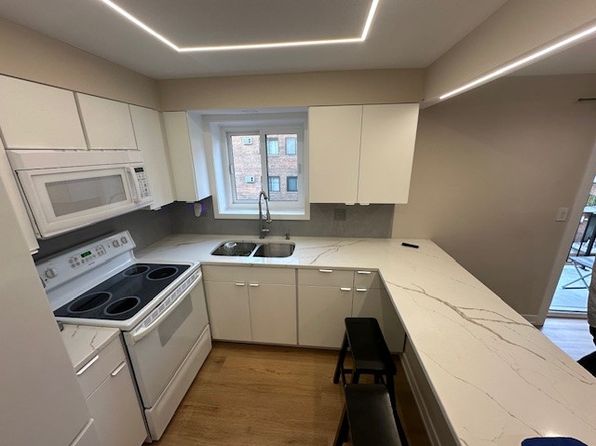 2325 N Neva Ave APT 307