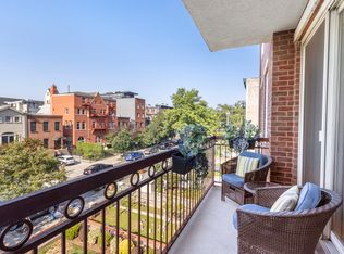127 4th Pl APT 3A, Brooklyn, NY