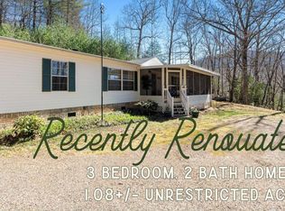 101 Crawford Hill Dr, Franklin, NC 28734