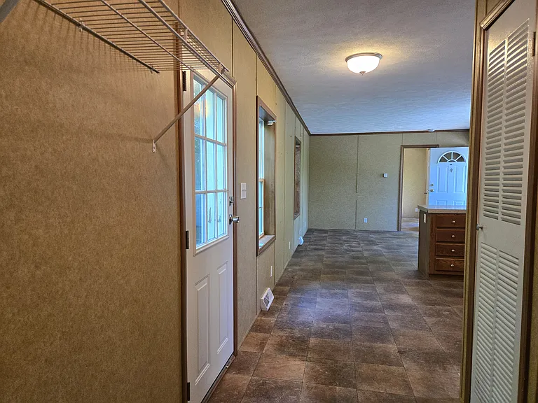 107 Rayewood Dr — Photo 25