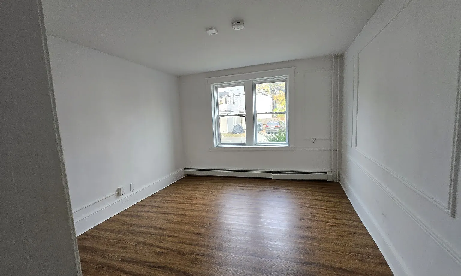 2 bed, 800 sqft, $1,575 — Photo 4