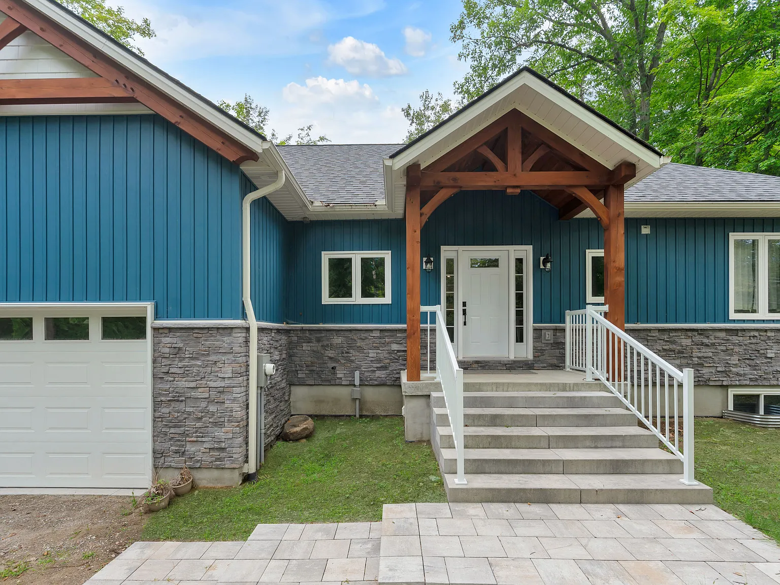 6 Oneida Crescent, Tiny, ON L9M 0B2, Canada — Photo 2