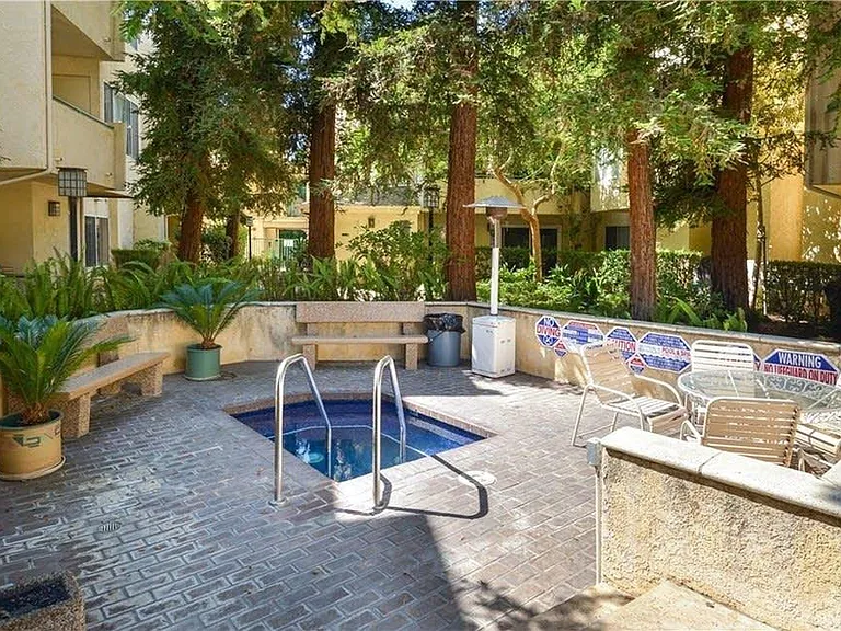 Hot tub