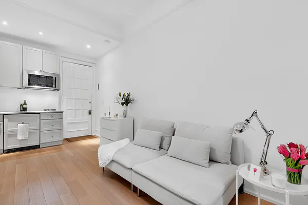 Rented by Corcoran | media 8