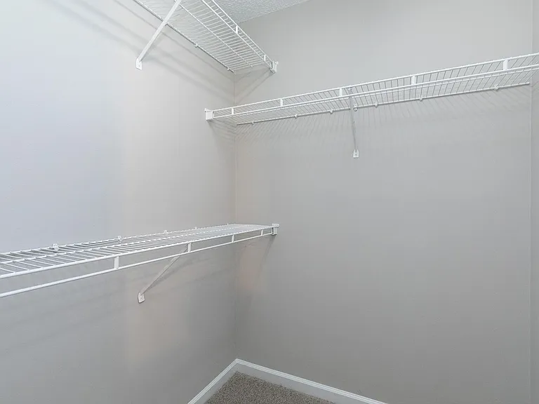 118 McKenzie Cir — Photo 12