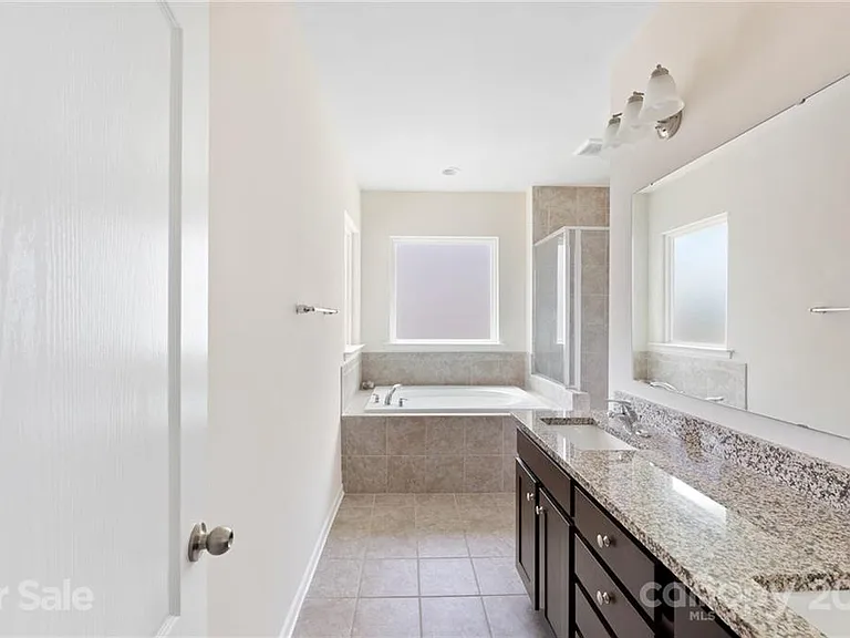 4020 Whittier Ln — Photo 28