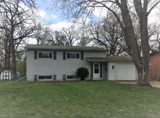 105 Walnut Dr, Streamwood, IL 60107