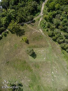 3rd image of 799 Bartley Rd