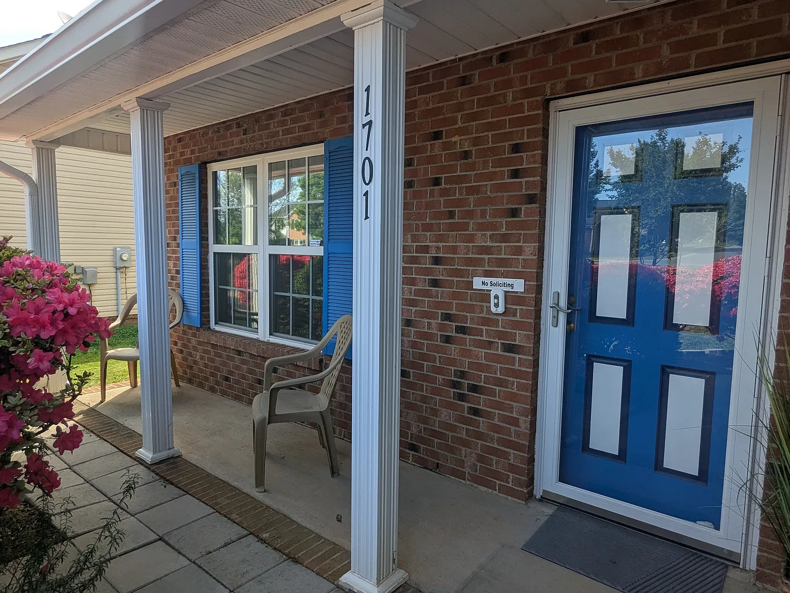1701 Clooney Ln — Photo 2