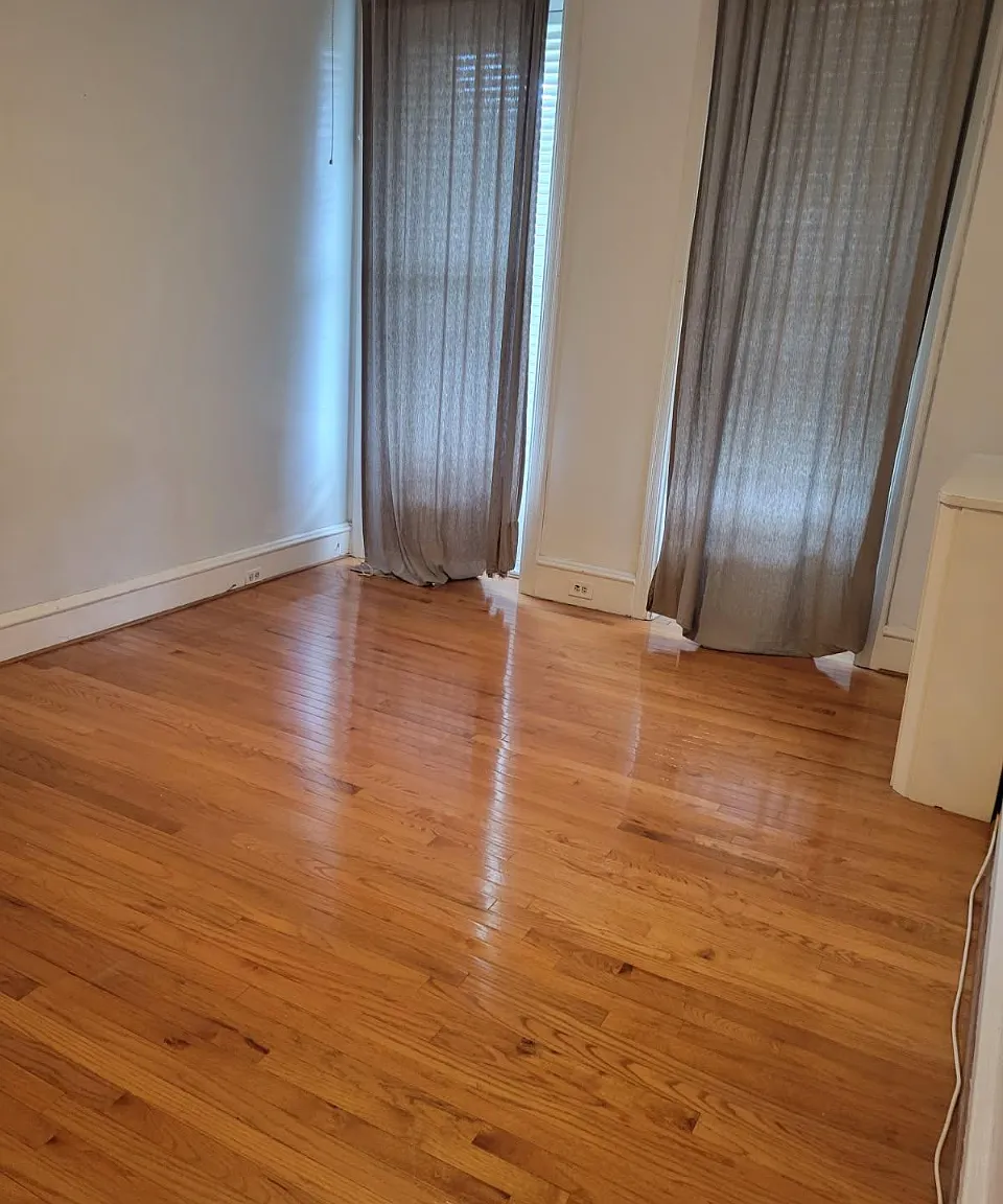 1 bed, 1000 sqft, $1,580 — Photo 4