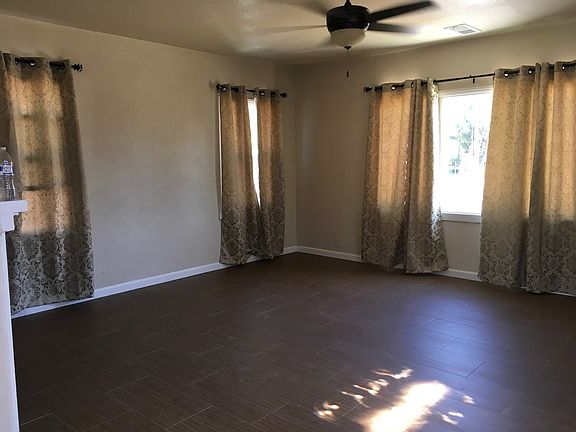3rd image of 1855 Country Club Blvd