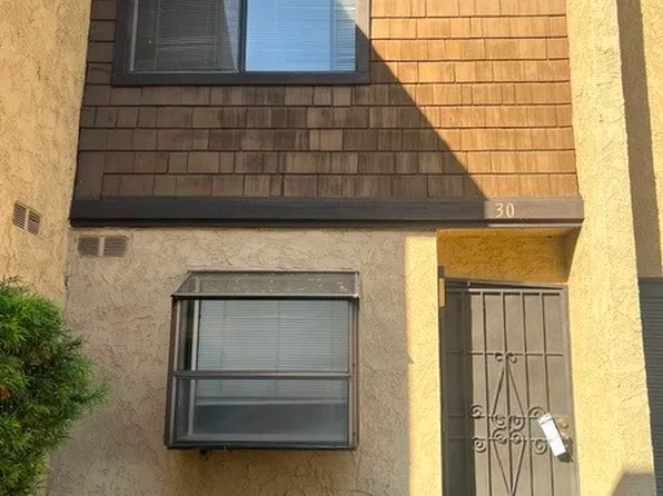 12750 Centralia St Unit 30, Lakewood, CA 90715