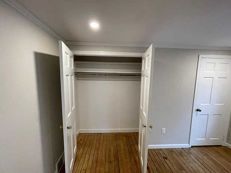 819 Rosewood Ave — Photo 13