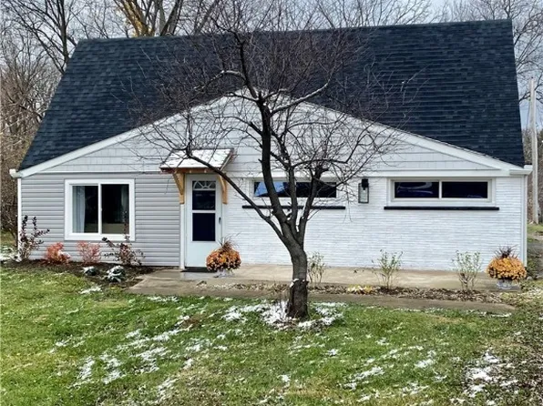 1213 Spruce St, Troy, OH 45373