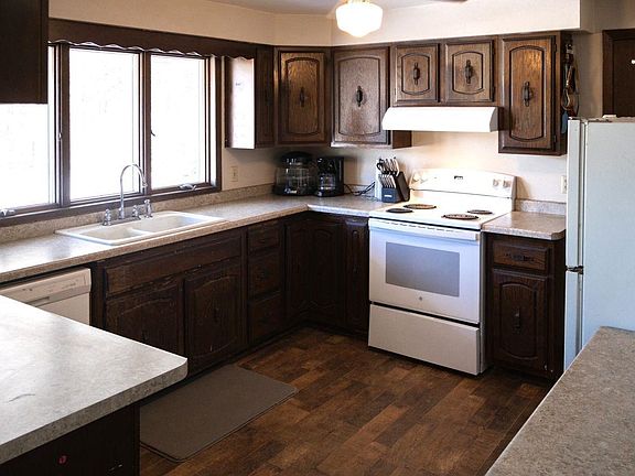 3rd image of W7701 Cloverleaf Lake Rd