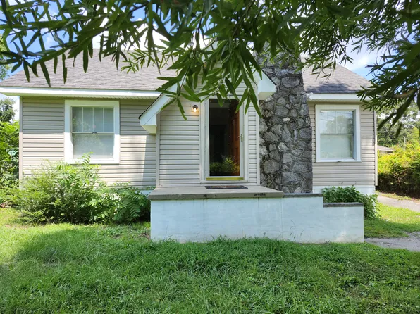 105 Alpine Dr, Rossville, GA 30741