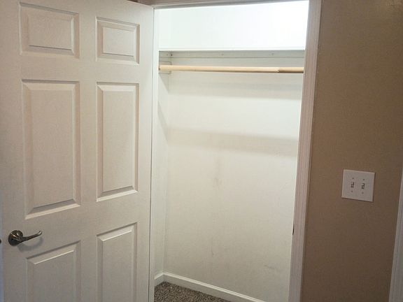 5th image of 836 Zumstein Dr