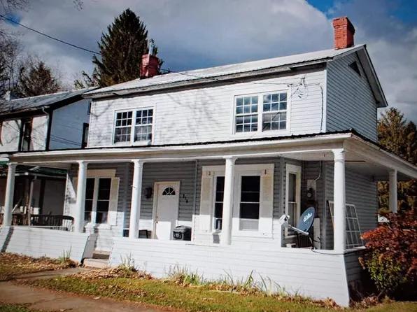 218 Brown Ave, Belington, WV 26250