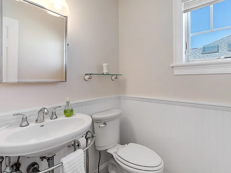 781 Dune Rd — Photo 25