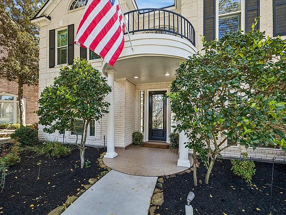 3rd image of 16407 Emilia Ct