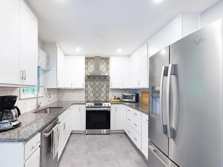9843 Campbell Dr — Photo 12