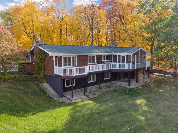 545 Dchene Cir, Maple Plain, MN 55359