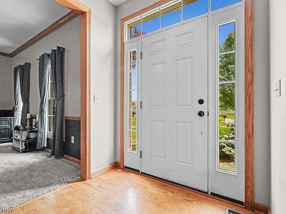 4th image of 2495 Moredale Cir