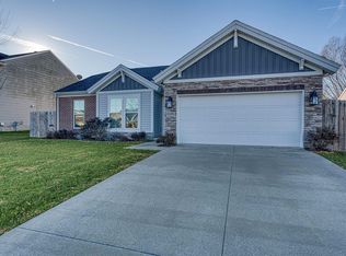 11404 Caracaras Ct, Evansville, IN 47725