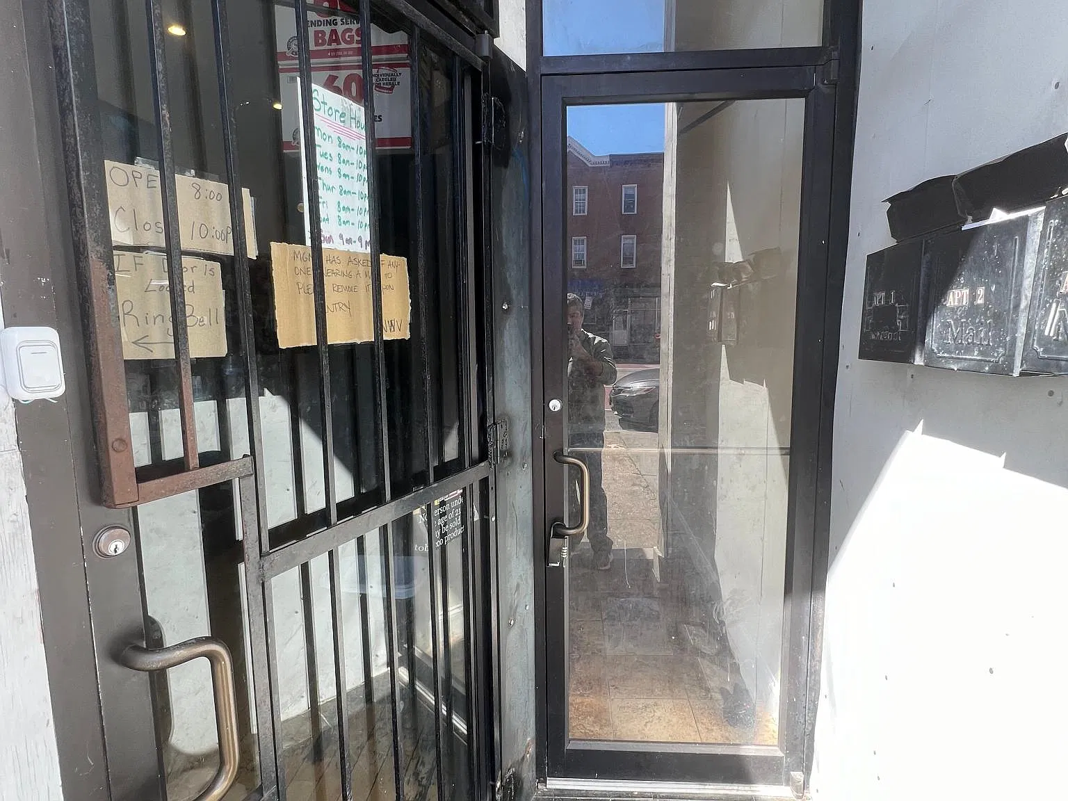 2 bed, 760 sqft, $900 — Photo 2
