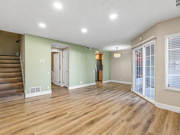 5th image of 42 Muirfield Ct