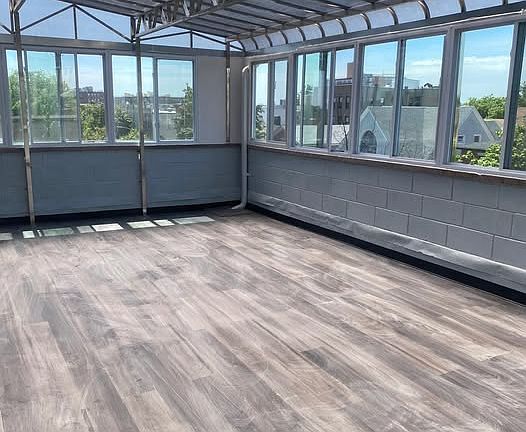 2nd image of 121 Bay 26th St Floor 3