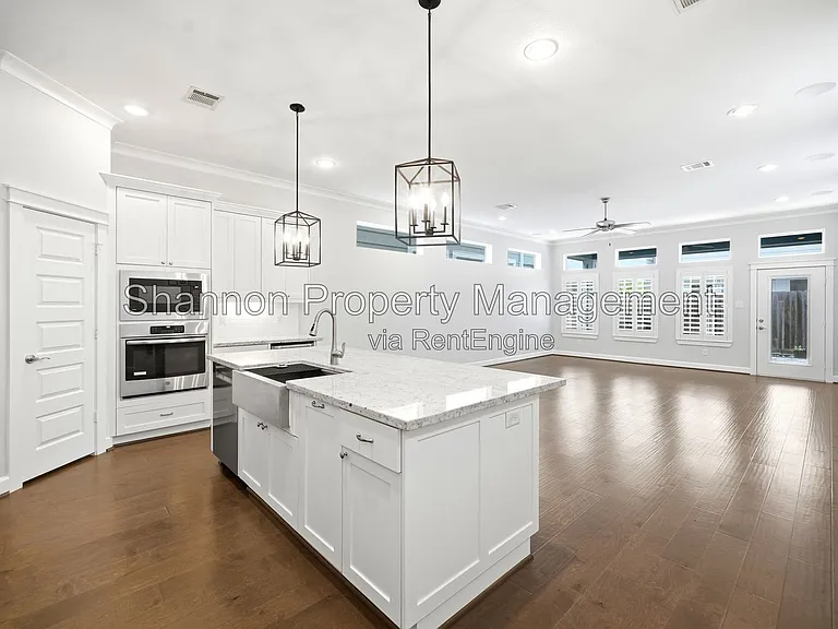 4208 Koehler St #A — Photo 6