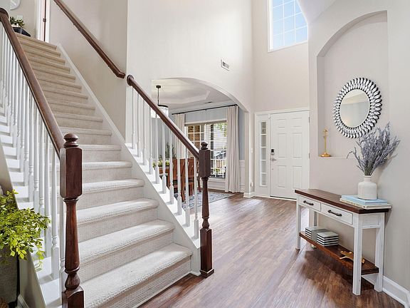 4th image of 4709 Capefield Dr