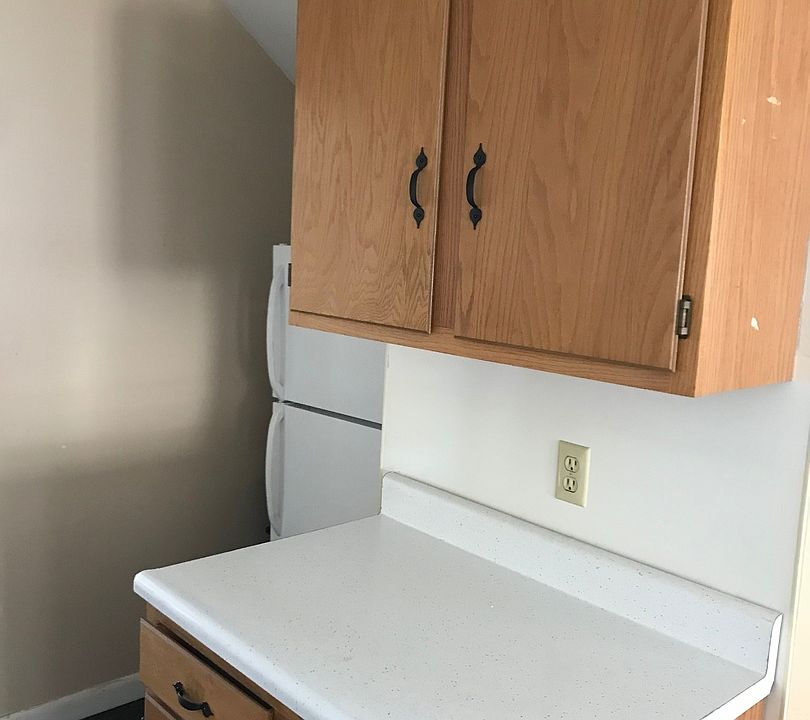 2nd image of 258 Church St #5