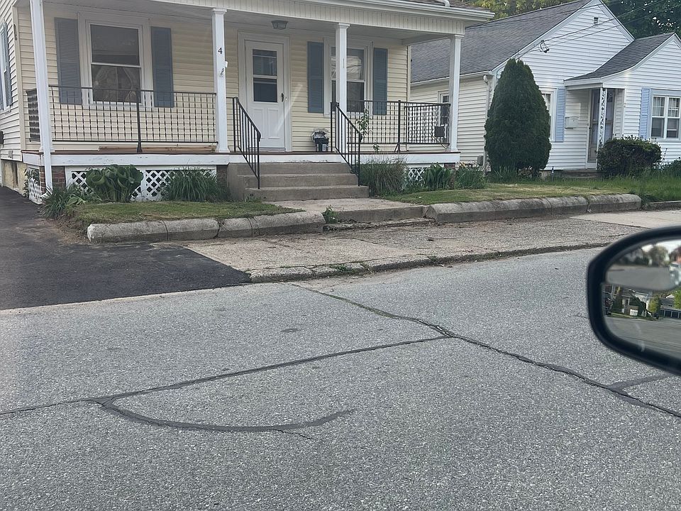 1st image of 4 Columbia Ave Floor 1