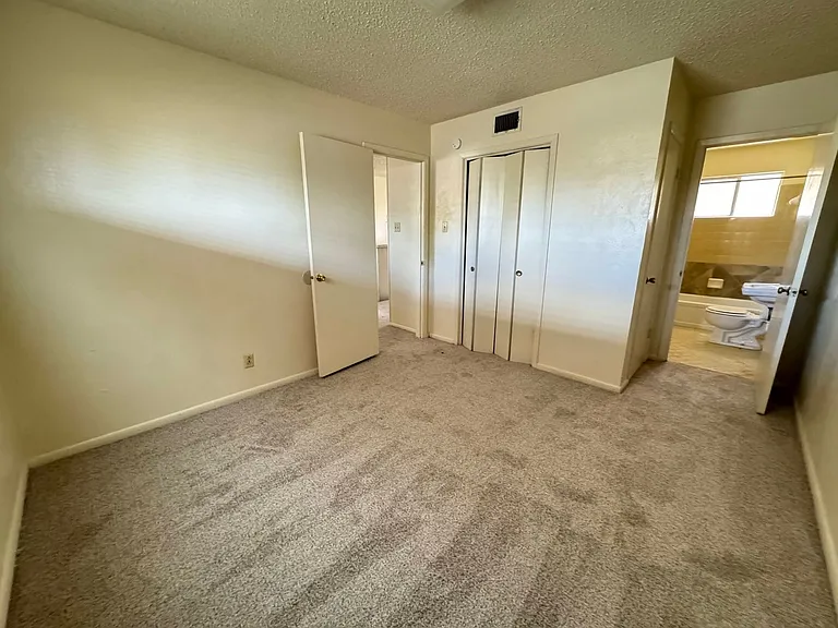 808 Safady Ave — Photo 7
