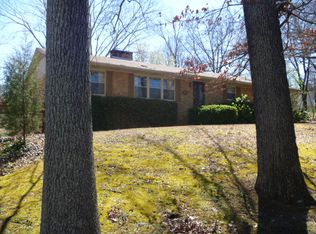 121 Greenacres Dr, Paris, TN 38242